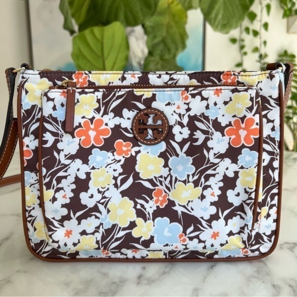 NWT Tory Burch Ella Nylon Swingpack Crossbody Bag Reverie Floral Brown Blue